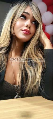 trans girl Suviiroy 9193633