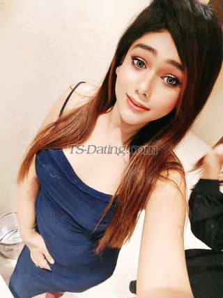 trans girl Suviiroy 9877591