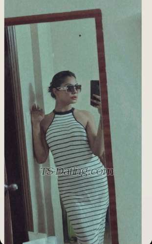 trans girl sultryBongTS 1571896