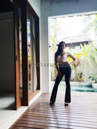 trans girl TOPtsBali 0442937 trans girl TOPtsBali 0442937