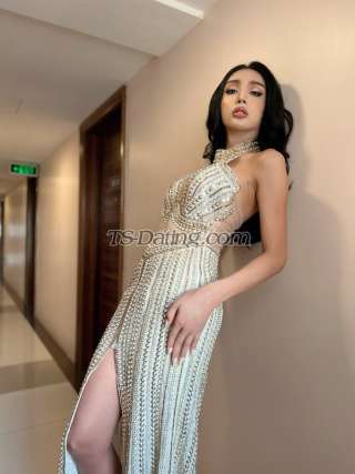 trans girl TSReina 2468870