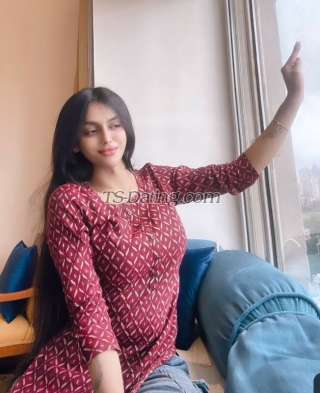 trans girl Taanish 0037519