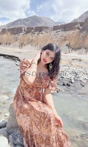 trans girl Taanish 5863685