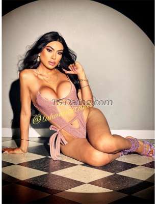 trans girl Tabata20cm 9331046