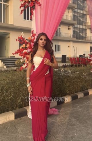 trans girl Themodernmuse 9972889