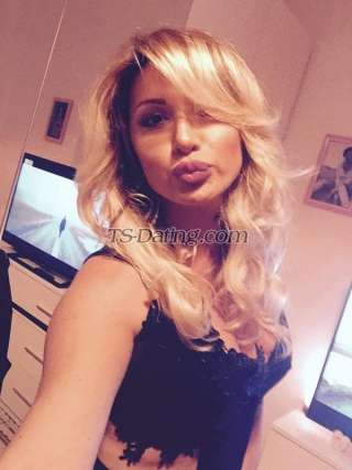 trans girl Transitalian 8438240