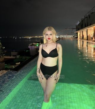 trans girl TsMeganFoxy 9663828