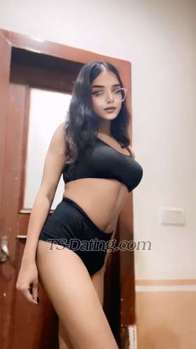 trans girl Tshrieng 1667065 trans girl Tshrieng 1667065