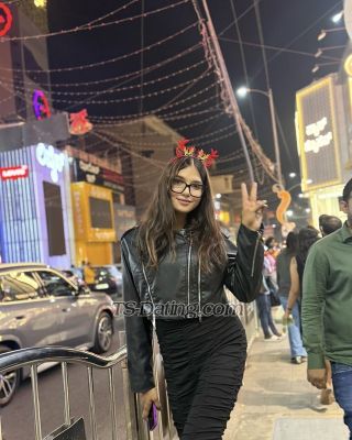 trans girl Tshrieng 6975697