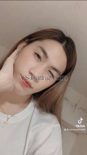 trans girl Tskyline 0998564