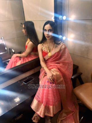 trans girl VERSALIYA 0407376 trans girl VERSALIYA 0407376