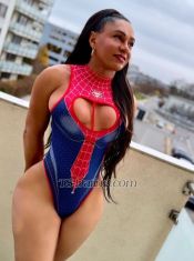 VICTORIAKARTE Pristina Transex CIAO AMORI MIEI SONO VICTORIA RAGAZZA TRANS LATINA LIETA COLTA AMORE BELLA MORENA CIOCCOLATO CON 21 CM DI ATTREZZATURA DISPOSTA A REALIZZARE LE TUE FANTASIE PIÙ INTIMITE SONO UNA FESTGITRICE SONO UN'ECCELLENTE COMPAGNIA PER FARVI GODERE DEI MIEI DOLCI ATTRIBUTI E DELLE MIE BELLE CURVE SONO ALTAMENTE COLTA HIGI ÉNICA APPARTAMENTO SUPER PULITO PRIVATO DISCRETO E SILENZIOSO NON ESITATE A CHIAMARMI SONO UNA BUONA OPINIONE COSÌ POSSIAMO DIVERTIRCI SONO SENZA STORIA E SENZA TABÙ SEDUTTRICE TRANS SHEMALE ISPANA LATINA BACI TI ASPETTO CHIAMAMI E SARAI IL BENVENUTO MUSKKKK