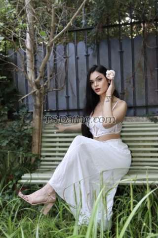 trans girl VIVITSHOT 0107727 trans girl VIVITSHOT 0107727