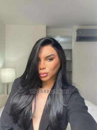 trans girl VaNuevaHer 9068437