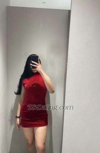 trans girl VaNuevaHer 9068611