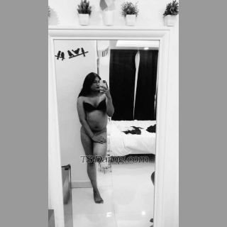 trans girl VerstileMahi 9101102