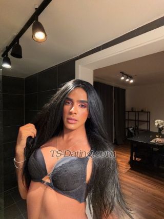 trans girl VictoriaHanz 9426055