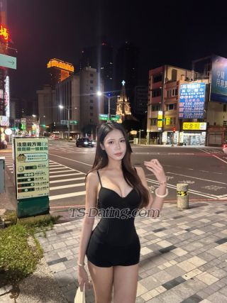 trans girl Viviennee 5379586 trans girl Viviennee 5379586