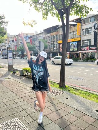trans girl Wangli 1330794
