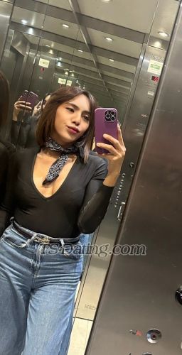 trans girl Wellcumava 7149334