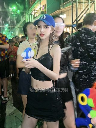 trans girl Winsnowblack 9369838