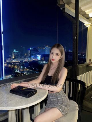 trans girl Winsnowblack 9369944