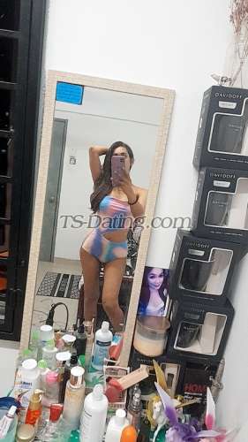 trans girl Wiwienanton 8714716