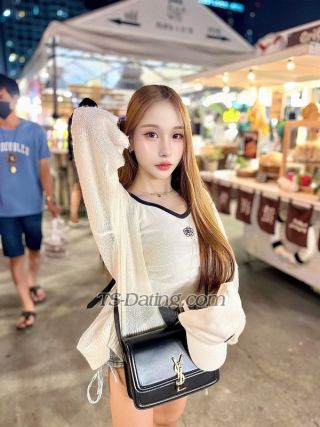 trans girl wiwhan 1703751