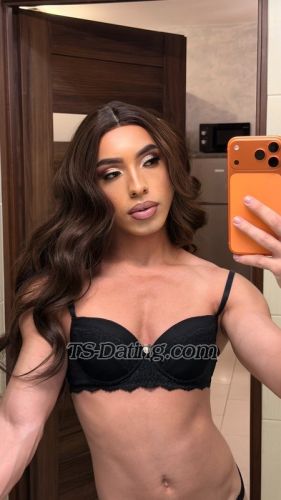 trans girl Yarax 5829100