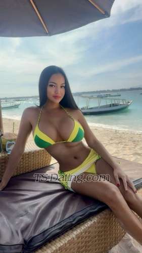 trans girl Yasmin02 1362009 trans girl Yasmin02 1362009