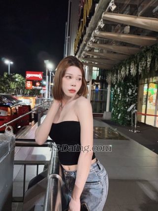 trans girl Yeewha1144 2692729 trans girl Yeewha1144 2692729
