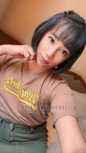 trans girl YoungTsRhian 9188973