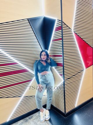 trans girl YourAnika 1093840 trans girl YourAnika 1093840