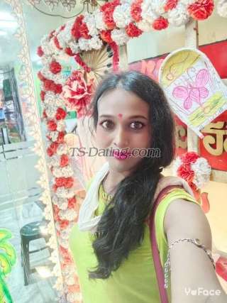 trans girl Ysmona 7976396