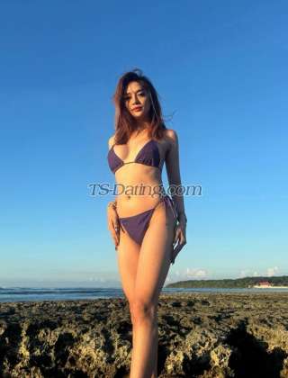 trans girl YummyKhia 8771622