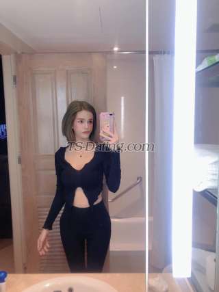 trans girl Zacanza 7919336