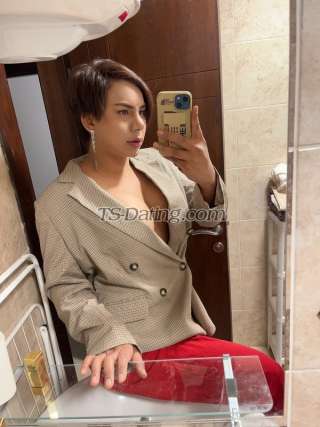 trans girl Zackladyboy 7309207