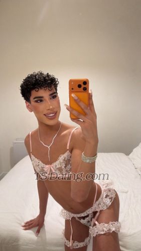 trans girl Zahiahot 8001288