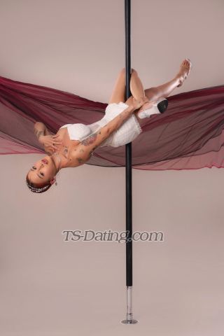 trans girl Zaraaqilasrg 2595103