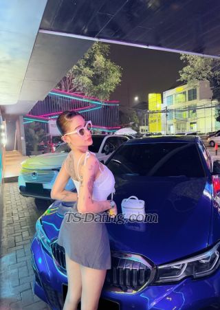 trans girl Zaraaqilasrg 8801936