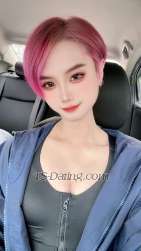 trans girl Zevvi1997 5828129