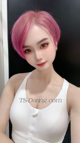 trans girl Zevvi1997 6245035