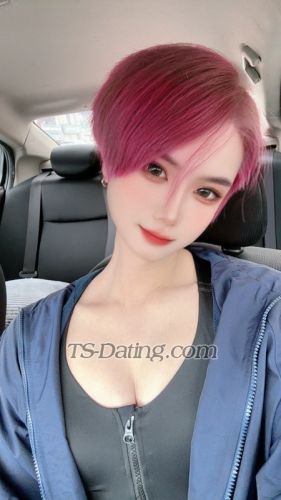 trans girl Zevvi1997 6245106