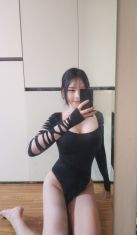 Zonduna Bangkok Transex My name is minna

I am a petite and feminine ladyboy, sweet and innocent, don't be shy, come have a taste of my forbidden fruit 🍌
I love romance and making my partner feel important and be the center of attention, I can perform anything from the most gentle caress to the most passionate of erotic fantasy. I am versatile, with a thick hard cock Emoji, a round juicy🍑, and full breasts! I only practice safe protected sex.

We chat ID : Zonduna199x 
Line ID : Zonduna199x 
WhatsApp: 0631802499