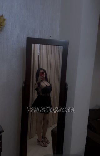trans girl Zozzayan 8327756